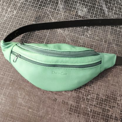 Mini Banane en cuir – Image 10